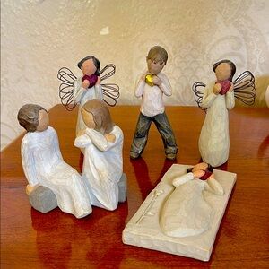 Vintage Willow Tree Handcrafted Angel Figurines Set of 5